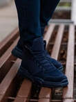 Męskie buty sneakersy za kostkę z rzeźbioną podeszwą – granatowe V4 OM-FOBO-0122