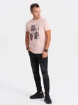 T-shirt męski z nadrukiem - jasnoróżowy V2 OM-TSPT-0131 (PALE ROSE)